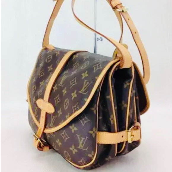 {SOLD}😍🔥Auth Louis Vuitton Saumur 30 - Picture 3 of 16